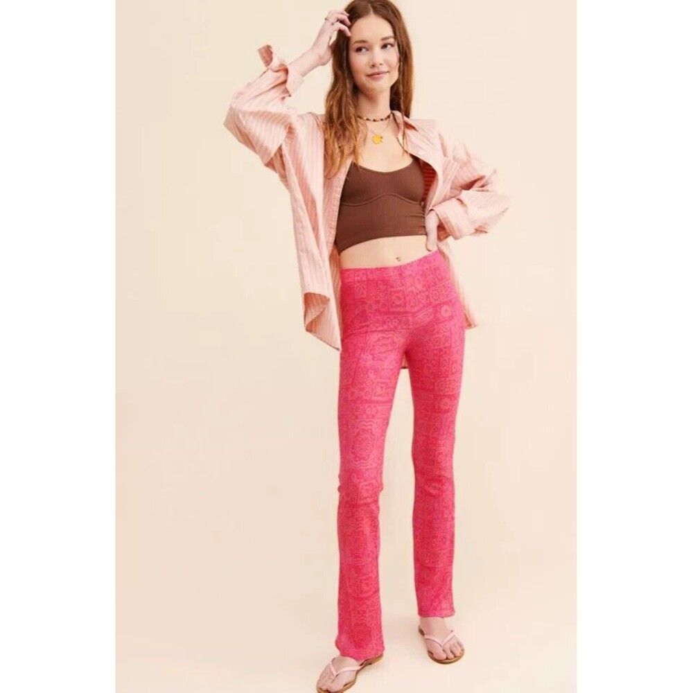 Urban outfitters alia plisse flare pants pink peace yin yang size M
